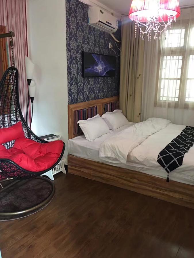 Fenghuang Little Bear Family Guest House Ngoại thất bức ảnh