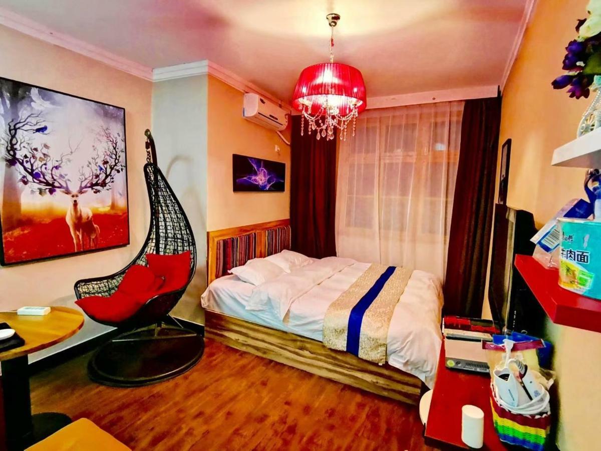 Fenghuang Little Bear Family Guest House Ngoại thất bức ảnh