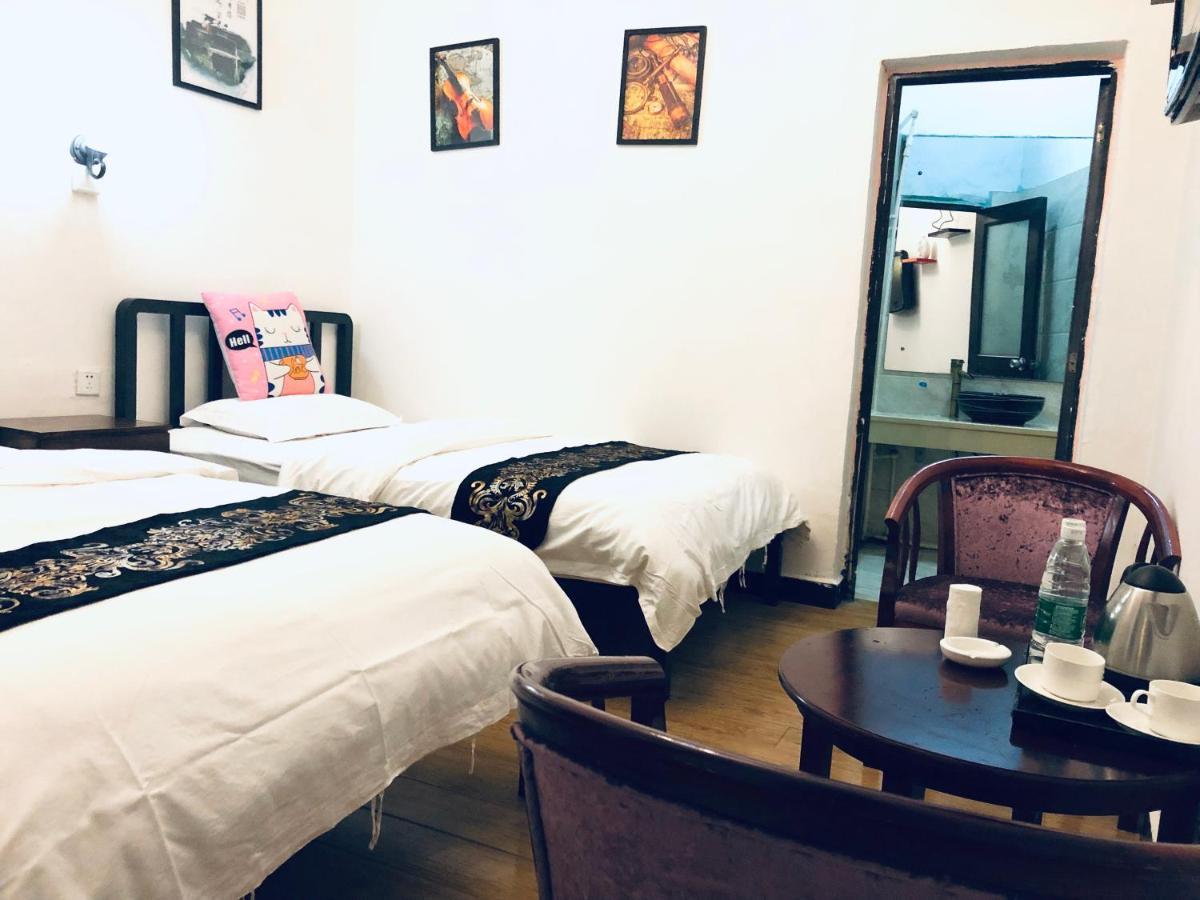 Fenghuang Little Bear Family Guest House Ngoại thất bức ảnh
